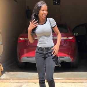 Meet your Posher, Kareema